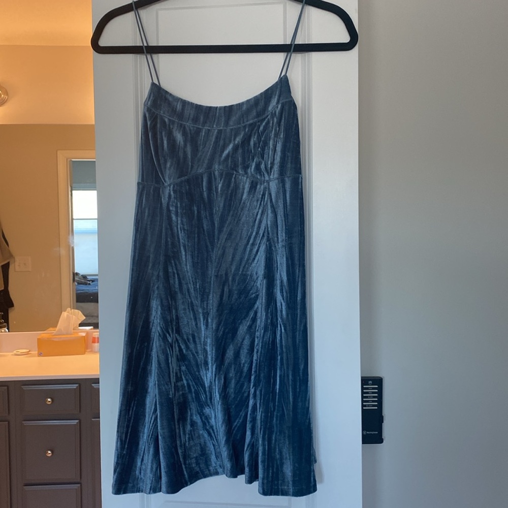 NWT blue velvet swing dress - Picture 2 of 6